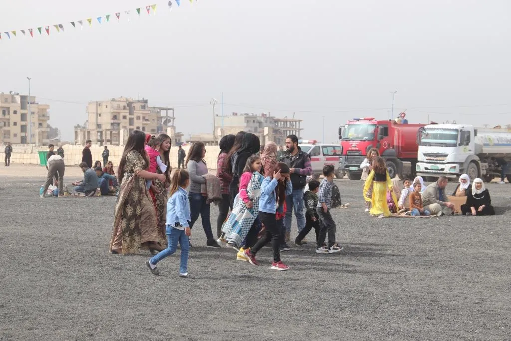 ​​​​​​​People in NE, Syria go on to Newroz squares to celebrate