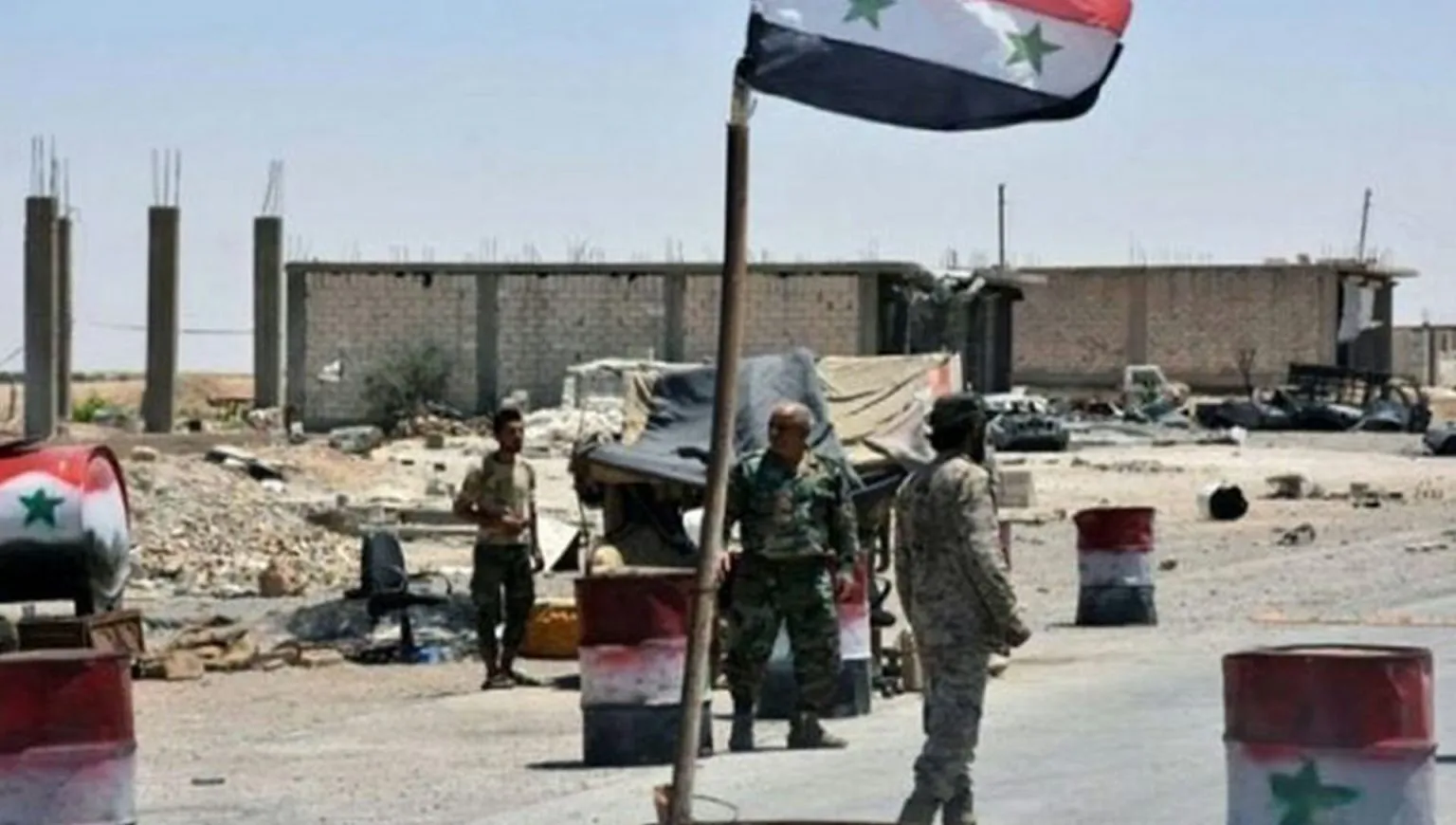 4 Damascus soldiers killed, injured by unknown gunmen in Daraa