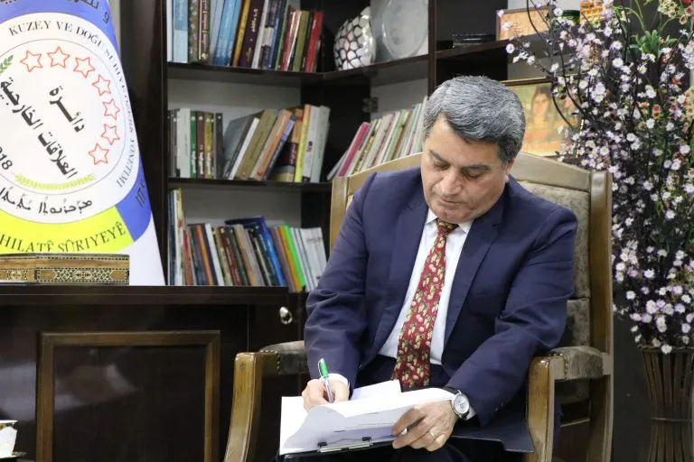 AANES hands over 2 women and their 2 children from ISIS’ families to Sweden