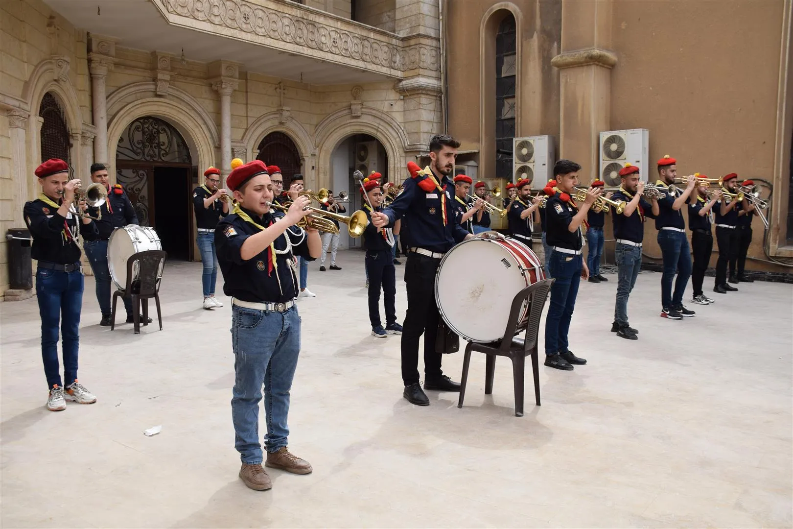 Al-Hasakah Christians celebrate Easter
