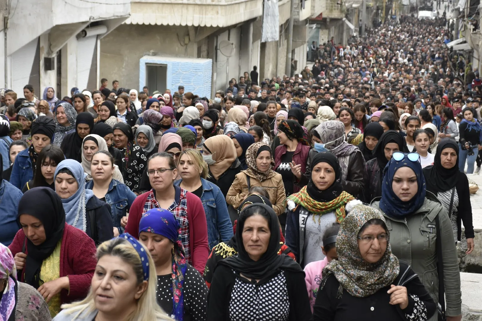 People of Sheikh Maqsoud, Ashrafieh neighborhoods denounce stifling siege by Damascus government