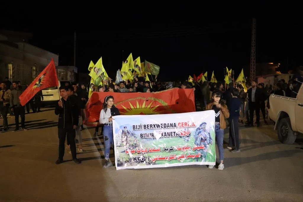 ​​​​​​​Demonstration in Kobani in support of Guerilla forces and denounce PDK's betrayal
