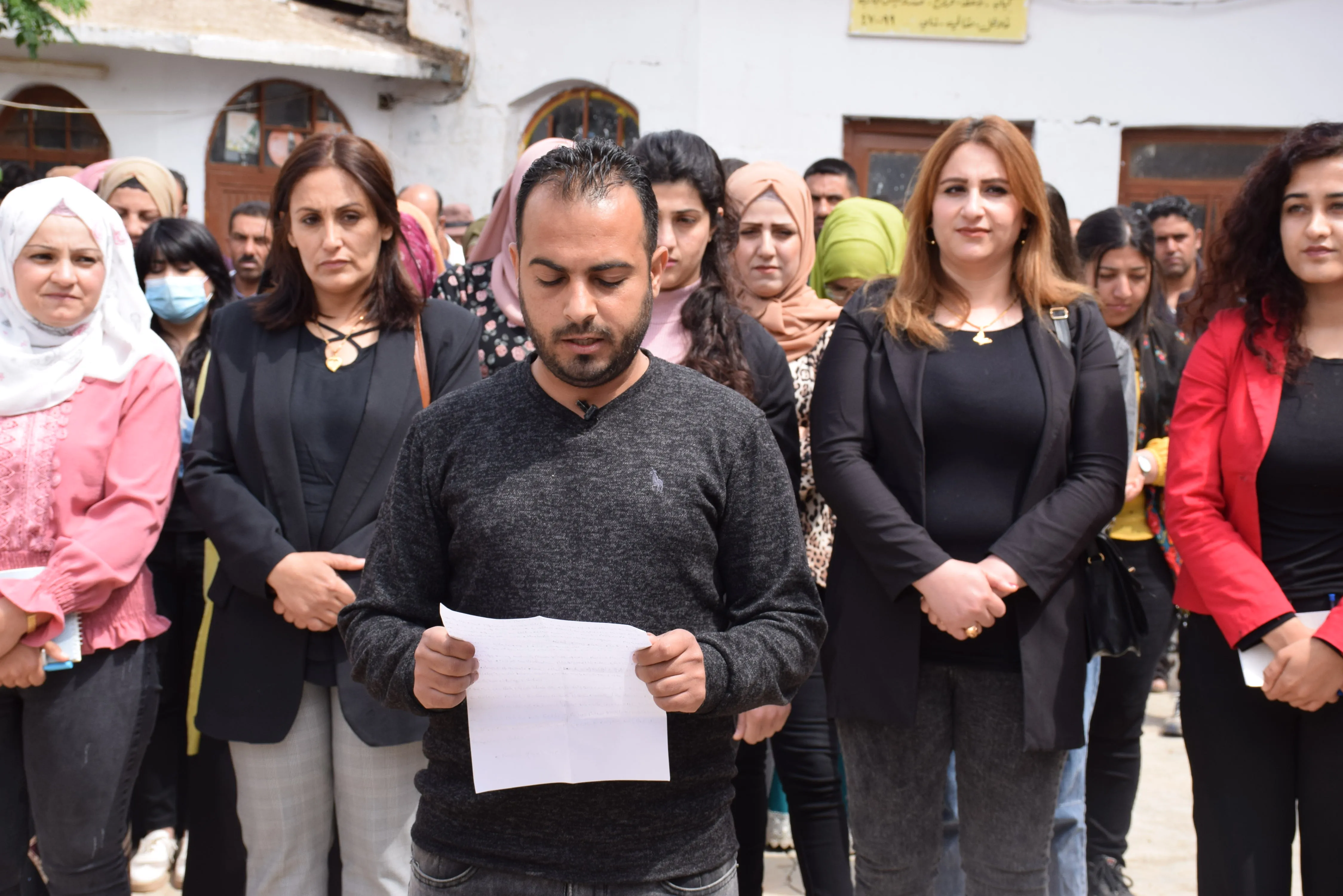 Tirbespiyê teachers decry brutal attacks on Shingal