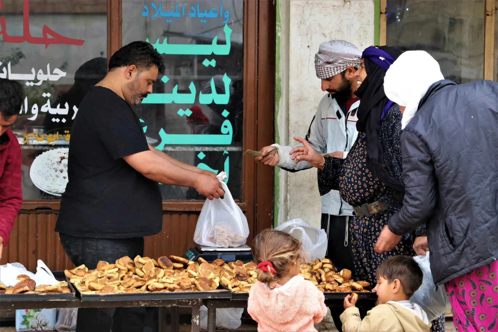 Muslims in NE Syria prepare to celebrate Eid al-Fitr