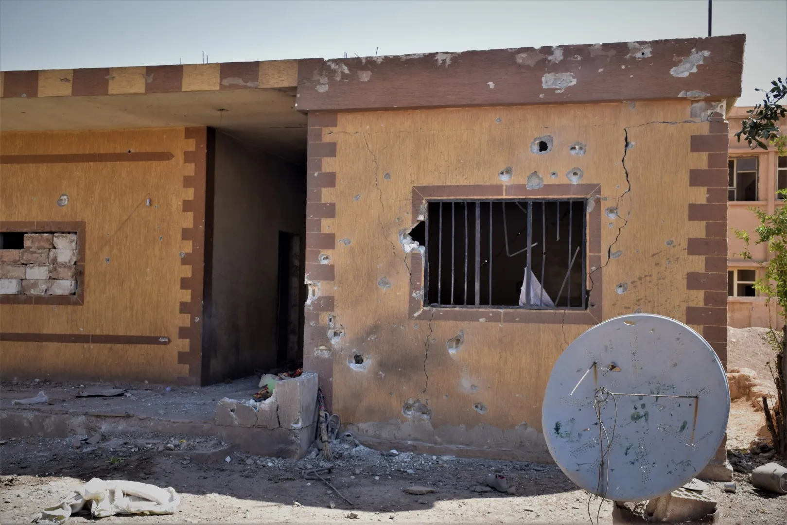 Eyewitnesses describe Turkish bombing on Al-Aghibish in Tal Tamr