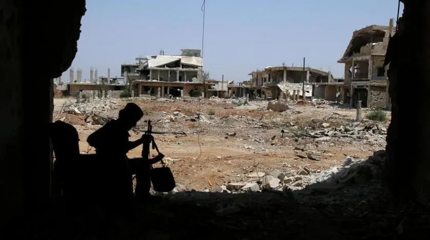 Unknown gunmen shoot dead civilian and soldier of Damascus forces in Daraa