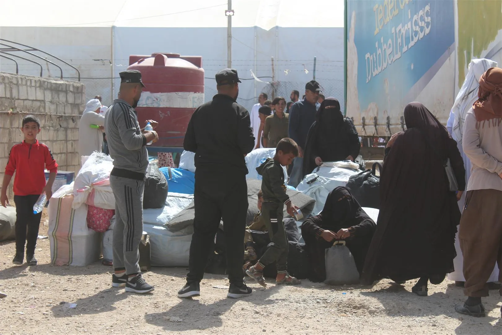Third Iraqi batch leaves al-Hol Camp
