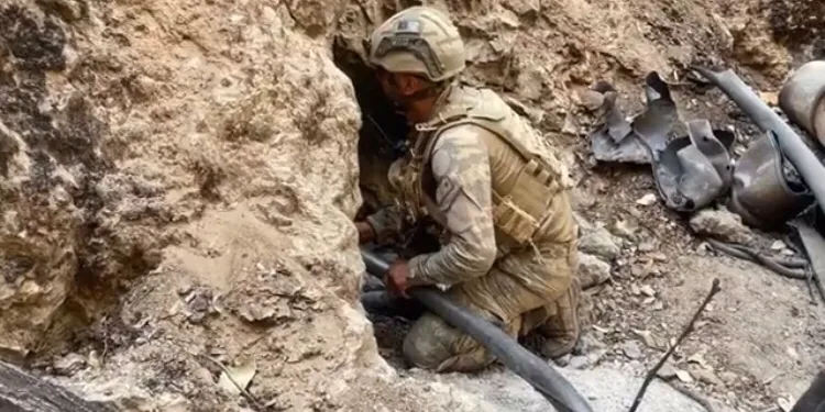 Turkey releases footage of their soldiers using prohibited weapons against guerillas