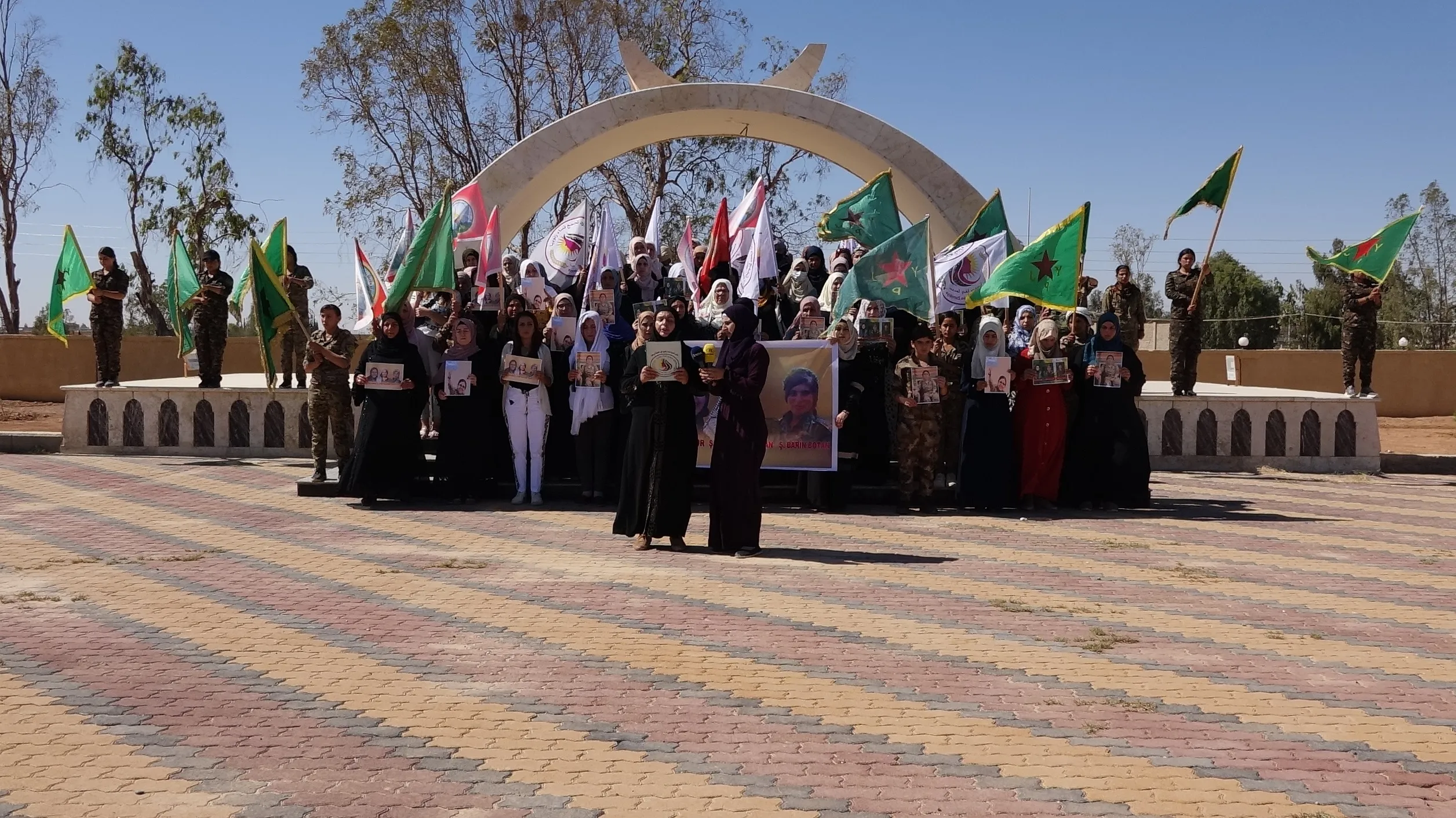 ​​​​​​​Women`s organizations in Tabqa condemnes targeting of commander Barin, Jiyan and Roj