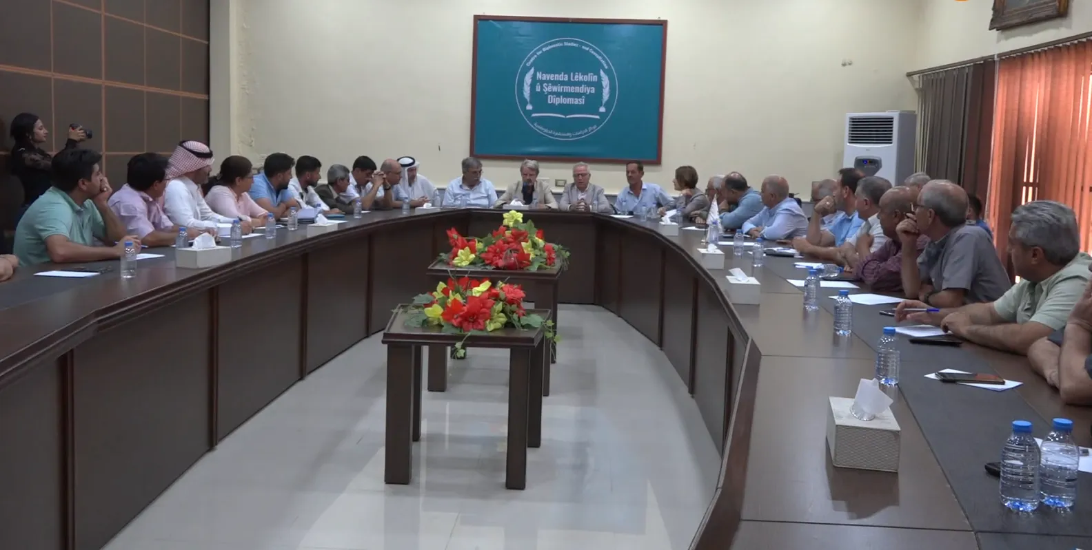 French delegation meets with representatives of political parties in Qamishlo