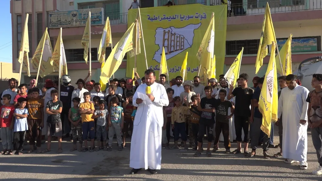 ​​​​​​​People of countryside of Deir ez -Zor .... They confirm their standing with SDF