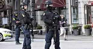 Denmark... Casualties in shooting at Copenhagen shopping centre