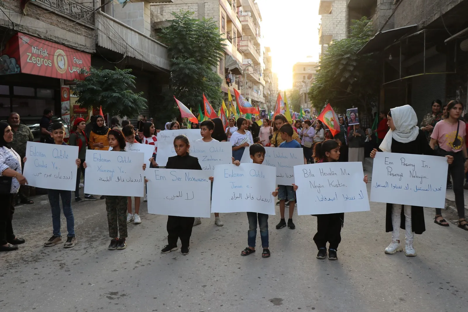 ​​​​​​​ large crowd in Aleppo condemns massacres of Turkish occupation