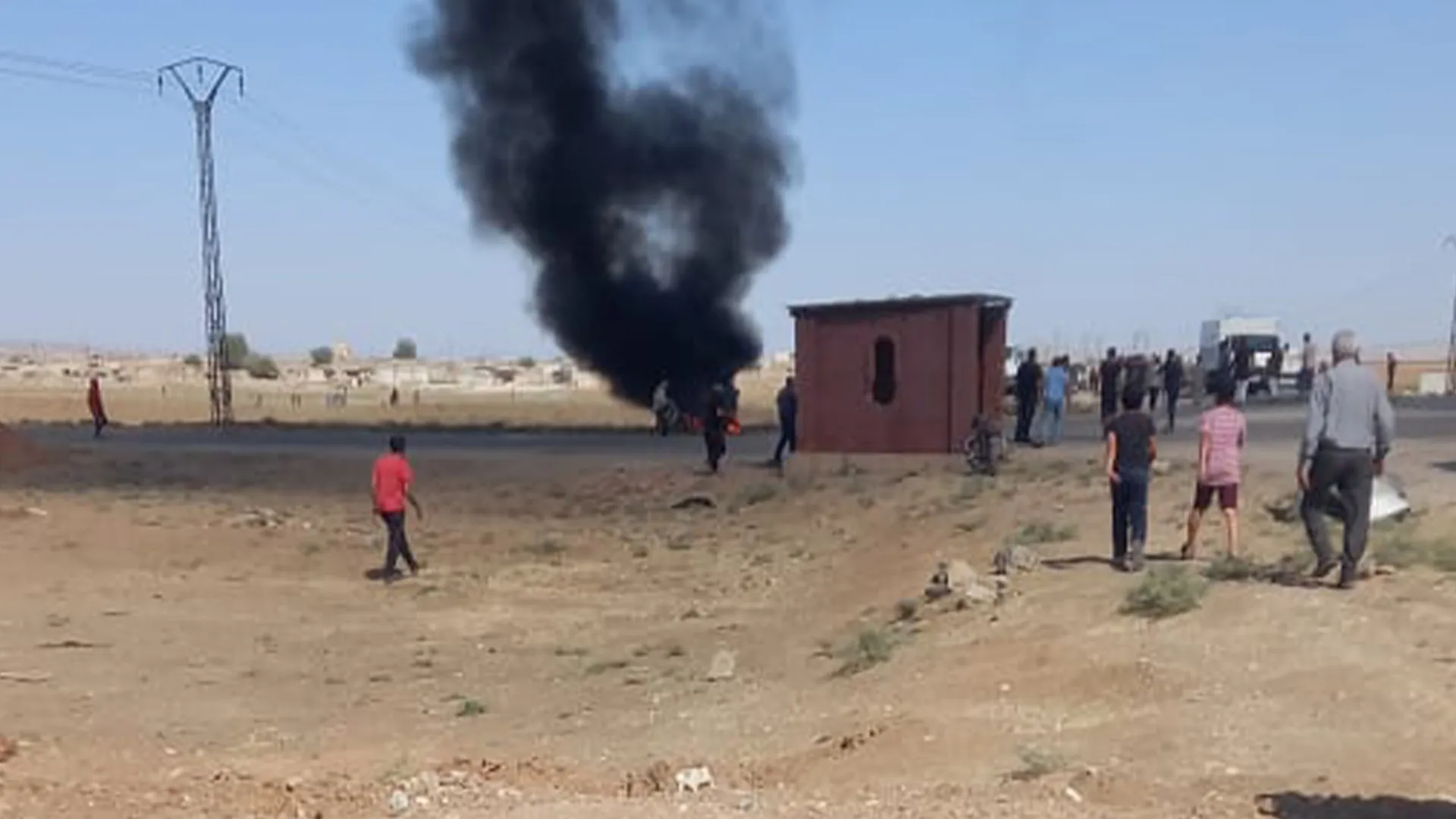 Turkish occupation drone bombs a car in Girkê legê district