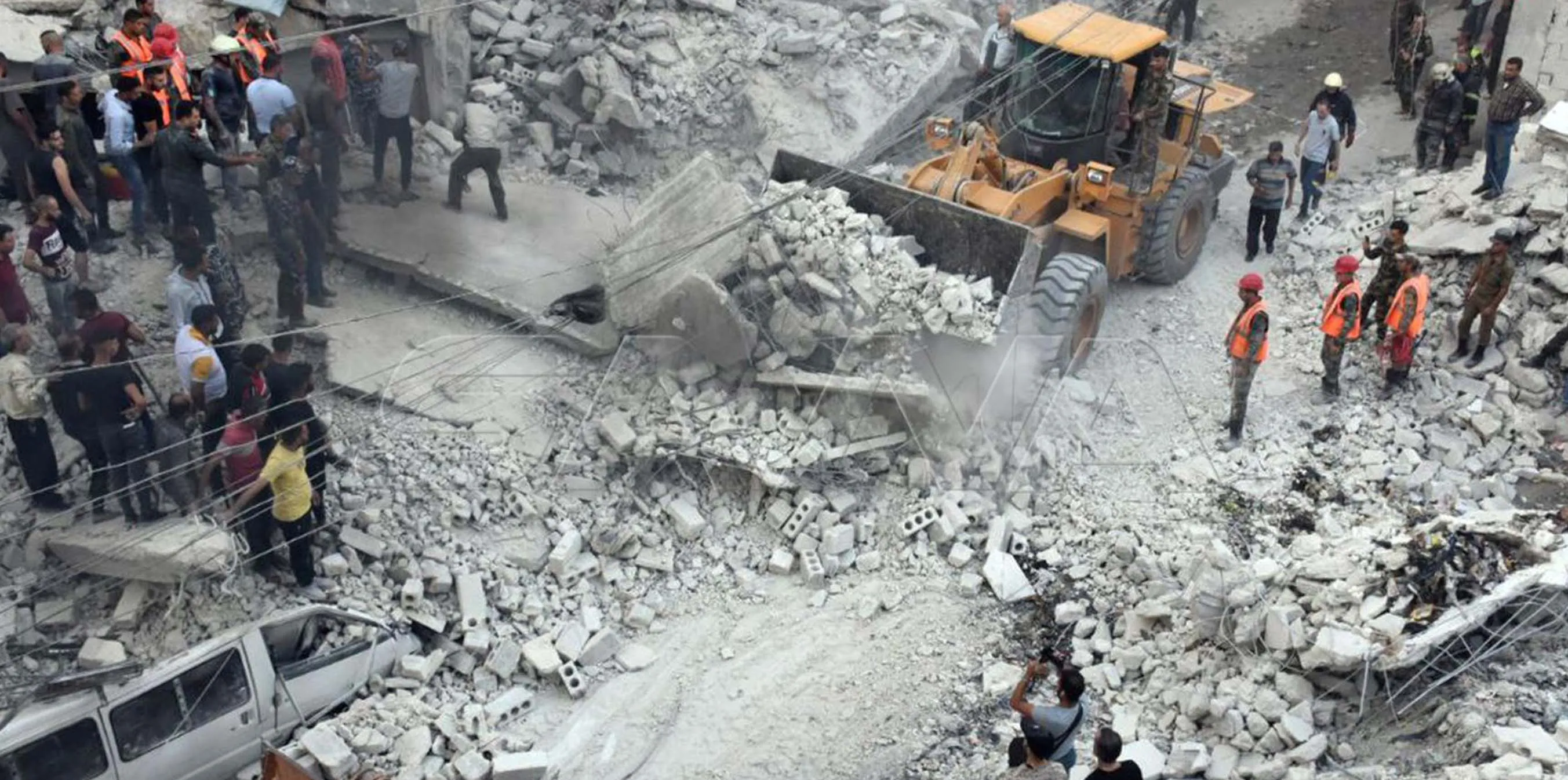 One person passed away, 2 children injured due to collapsing building in Aleppo