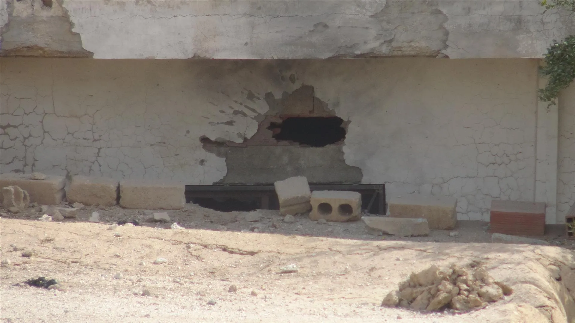 Zarghan district and its villages targeted by more than 100 artillery shells last night