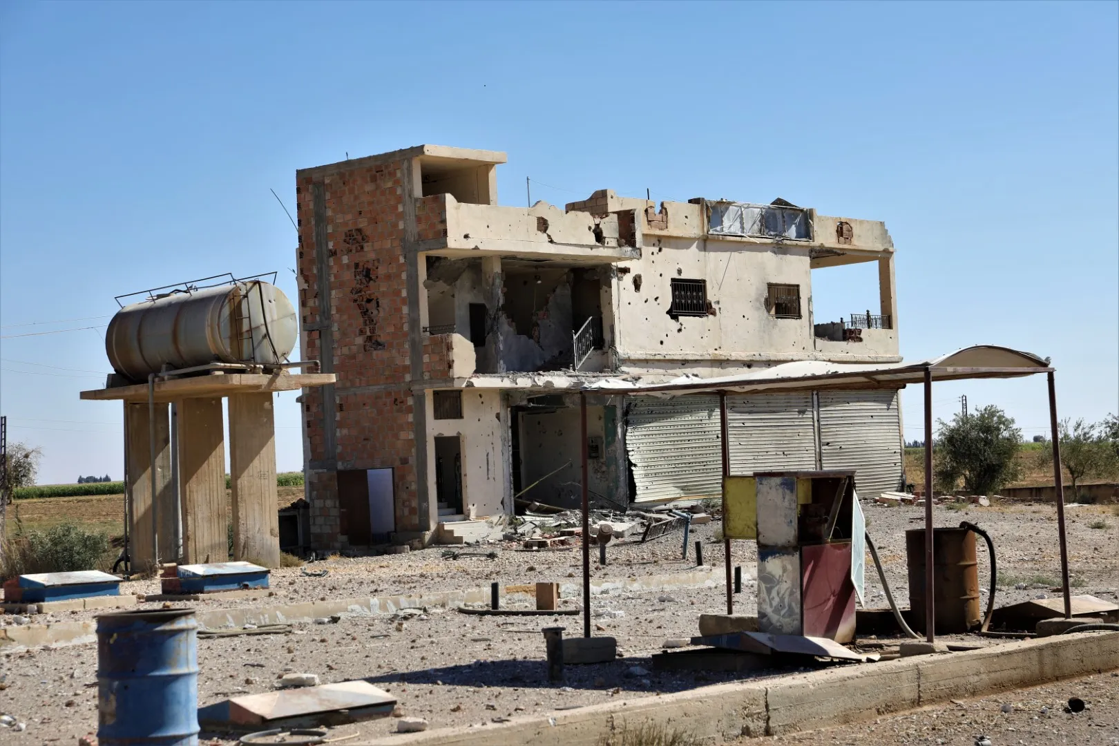 Turkish occupation army destroys a mill and a grain selling center in Zerghan district.