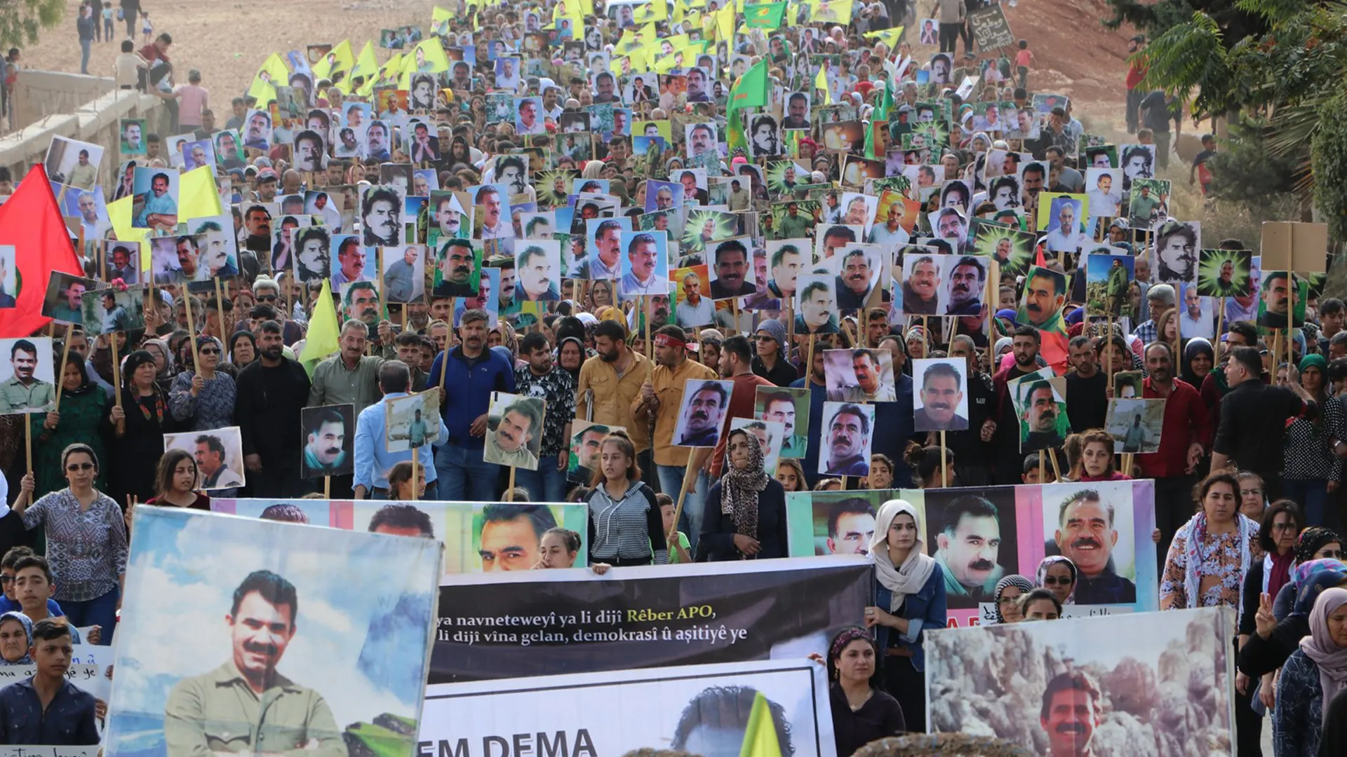 Arabs and Kurds in Al-Shahba demonstrate against international conspiracy