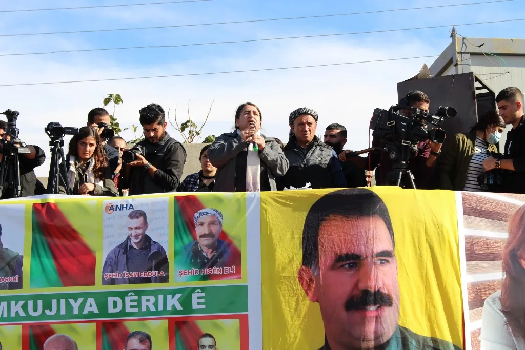 Thousands mourn martyrs of the Derik massacre