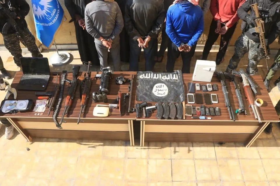 Internal Security Forces arrest 9 ISIS mercenaries in Raqqa