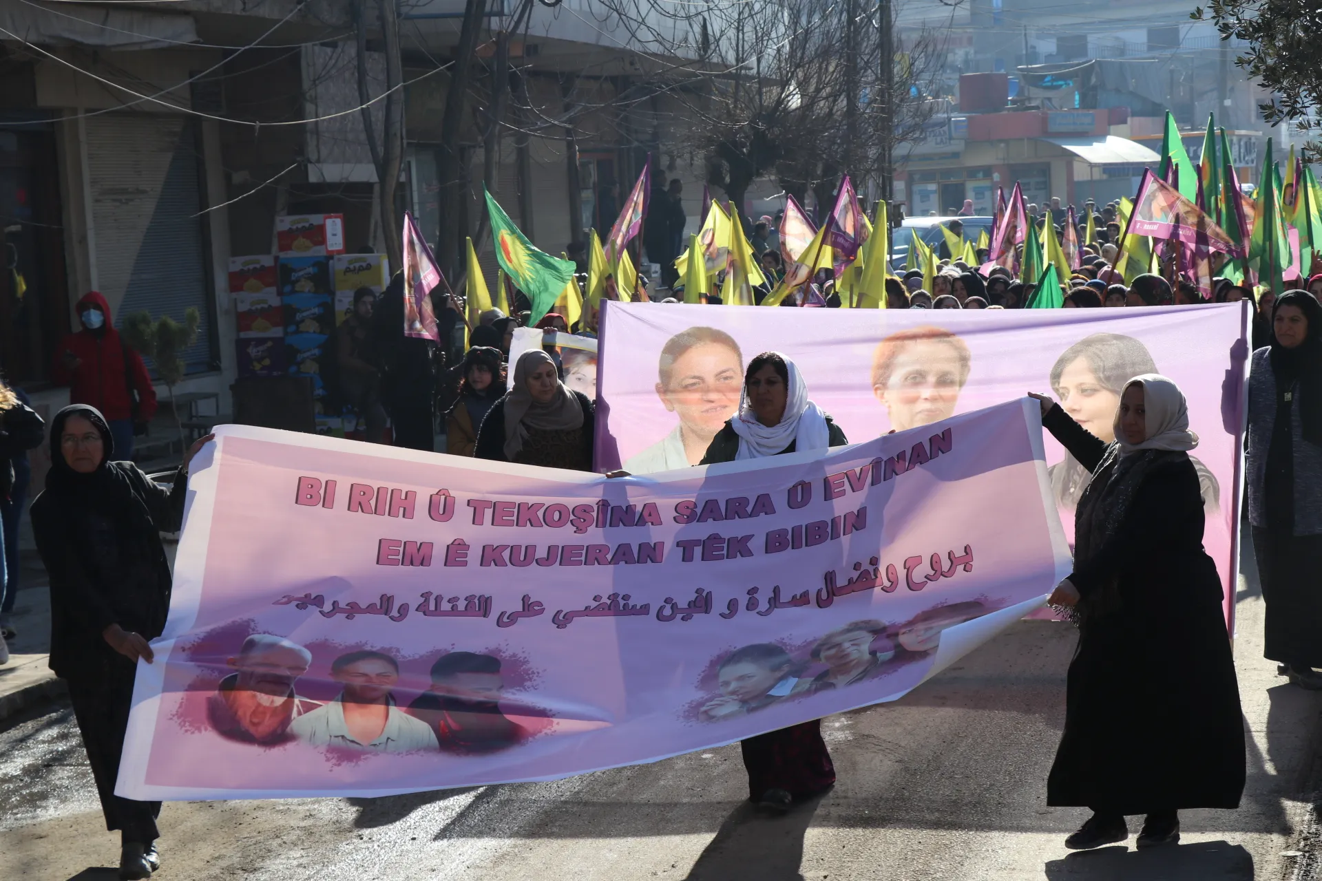 ​​​​​​​Hundreds of women in Qamishlo remember the martyrs of Paris massacres