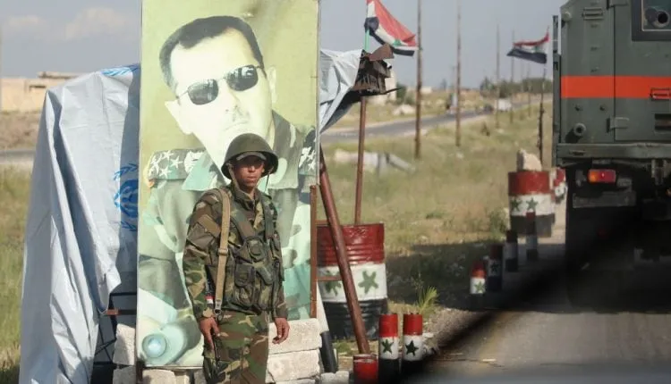 Military Intelligence evacuates one of its military checkpoints in eastern countryside of Daraa