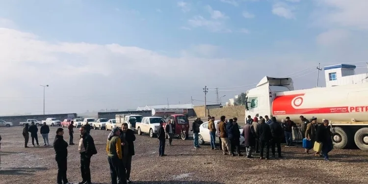 Barzani's charitable organization distributes Iraqi oil to PDK loyalists