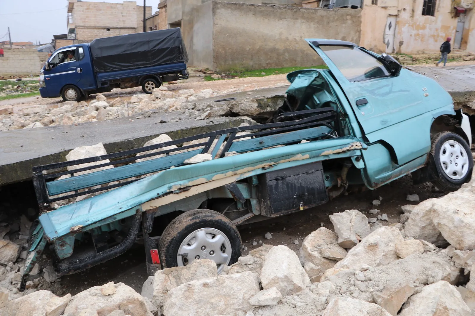 3 citizens in Shahba hurt over earthquake