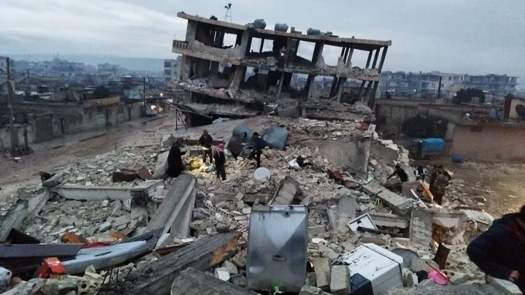Circulating video..Kurds in afflicted Jandres  do not receive any help