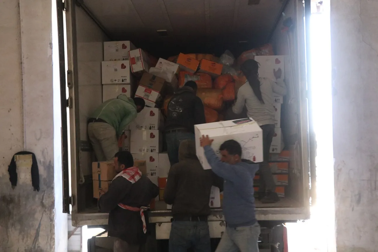​​​​​​​Entry of an aid convoy provided by Sulaymaniyah people to al-Shahba canton