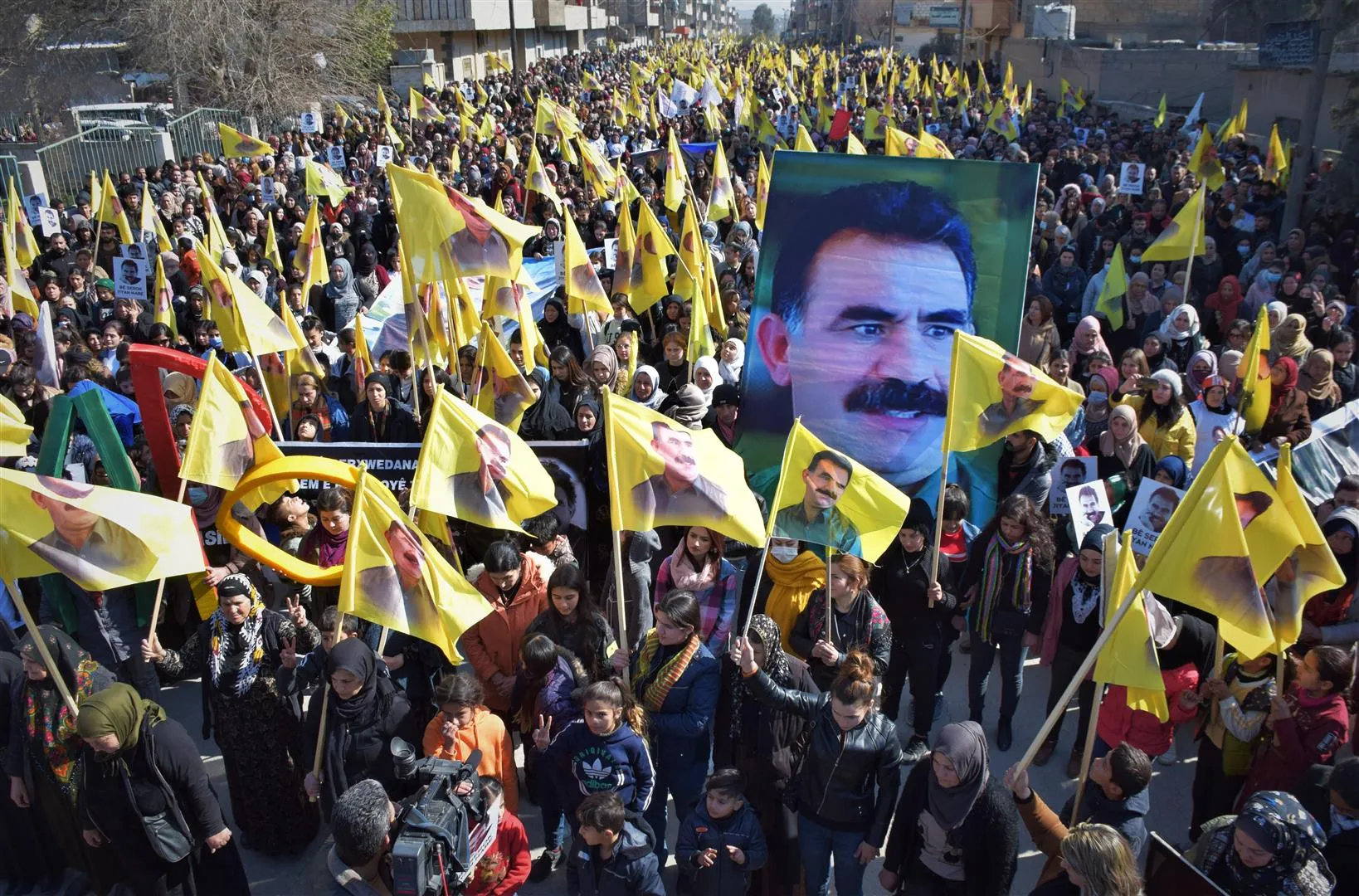 Notables: The conspiring forces not achieve their aspirations