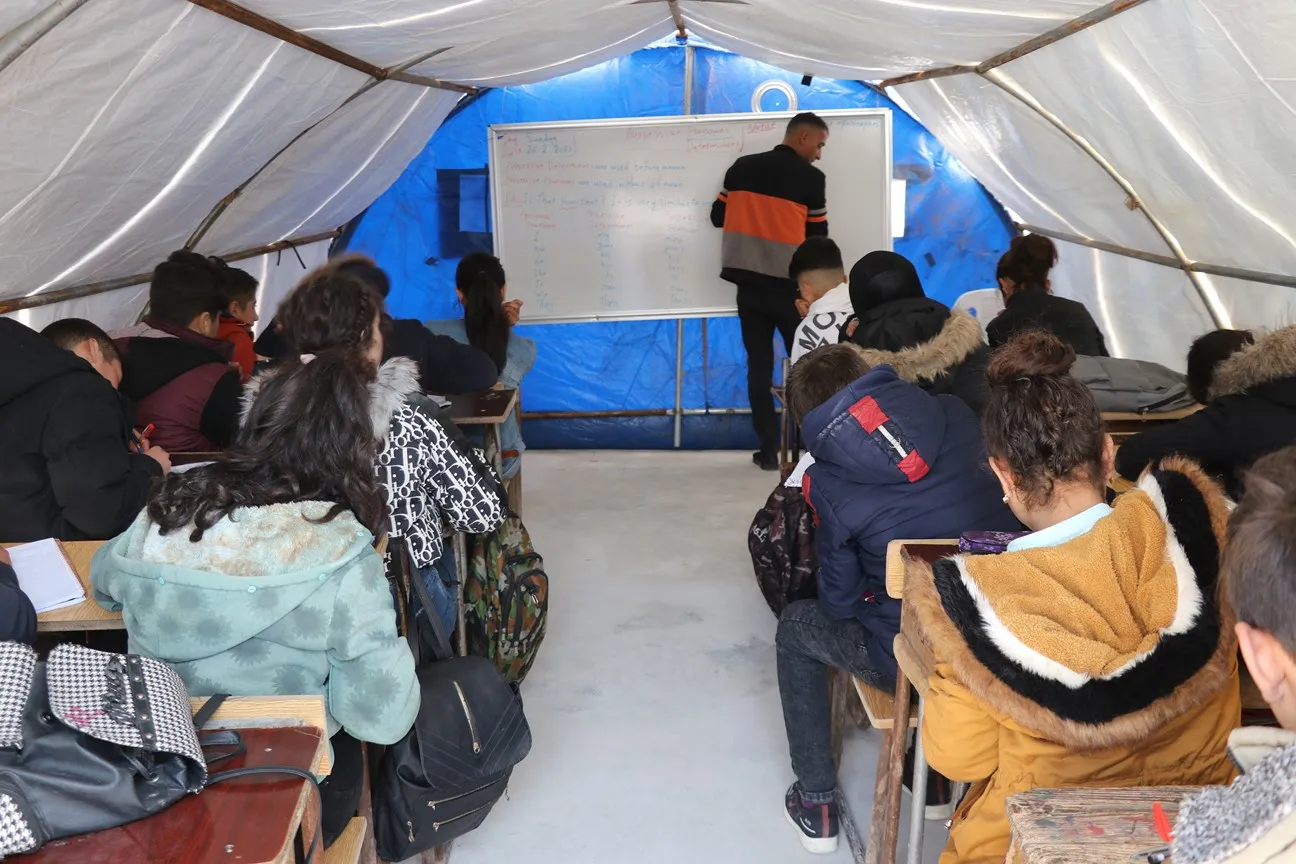 ​​​​​​​Shahba resorts to classroom tents, with the inability to restore the schools affected by earthquake
