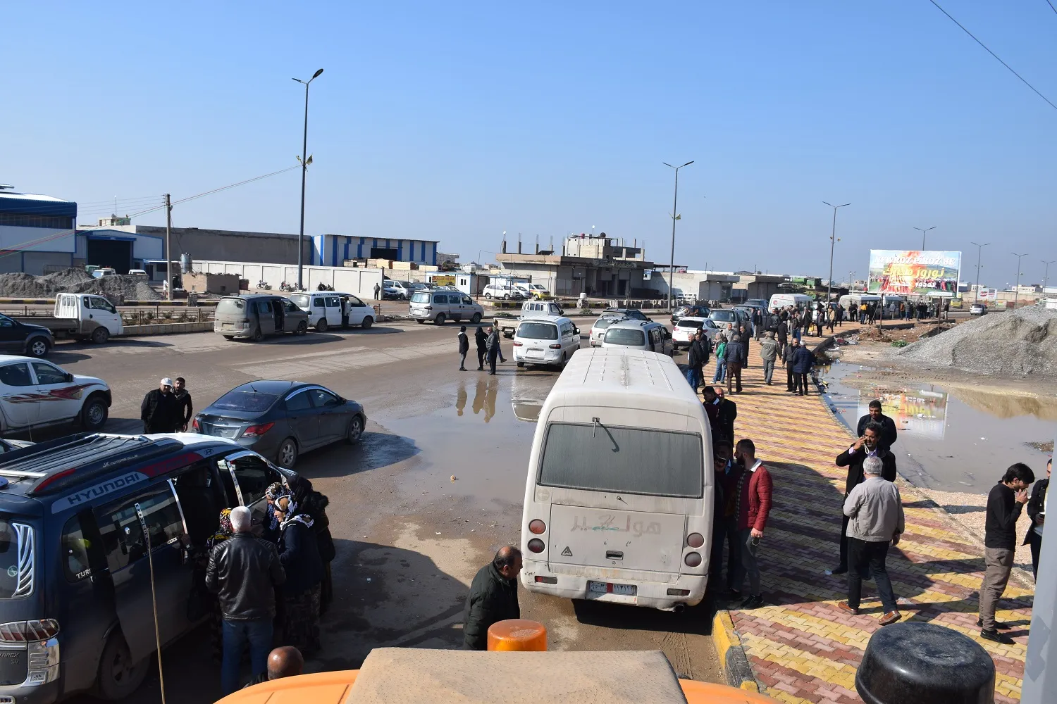 Thousands of Jazera on their way to Hasaka to take part in ceremonies of SDF martyrs