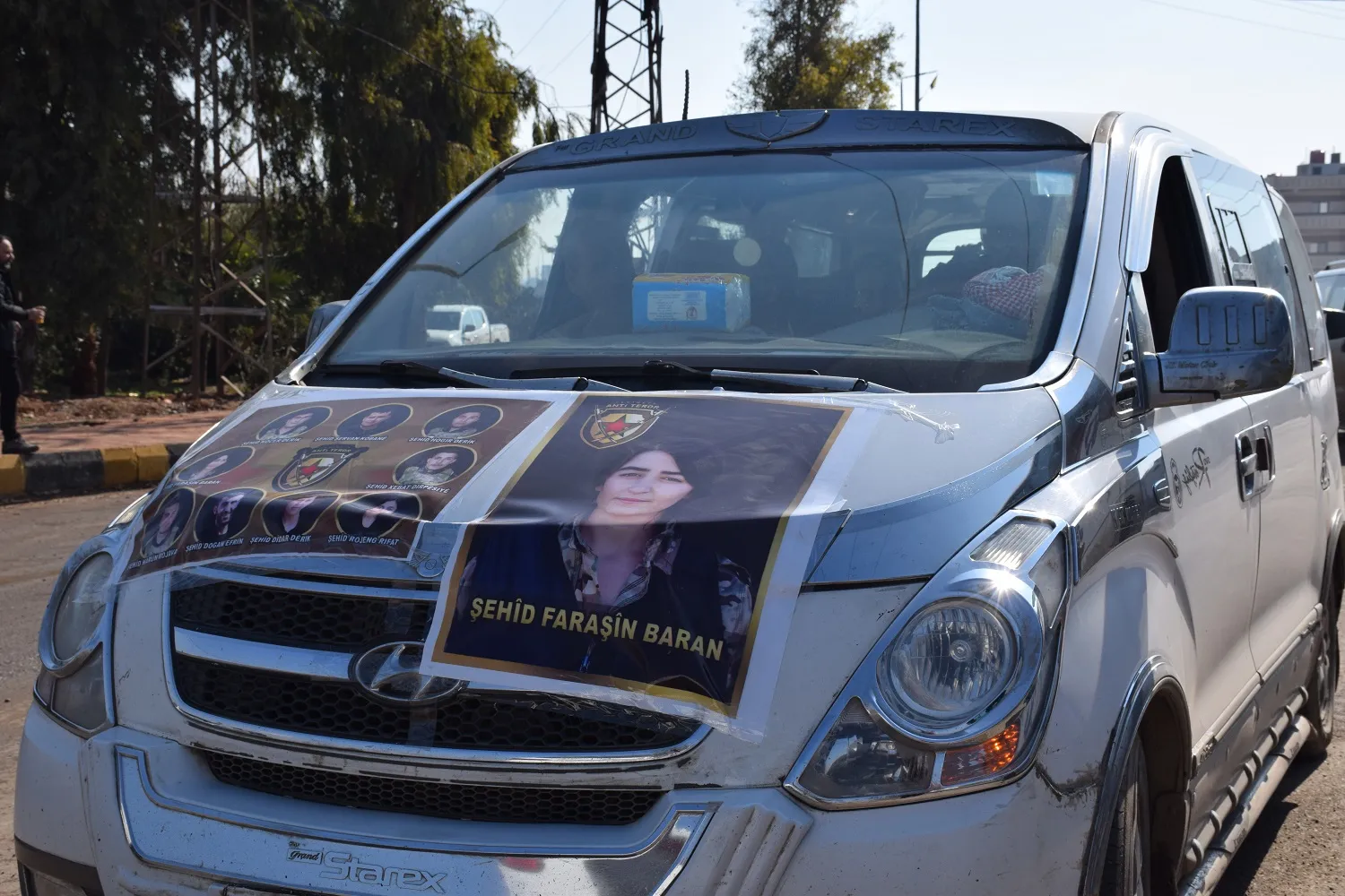 Thousands of Jazera on their way to Hasaka to take part in ceremonies of SDF martyrs