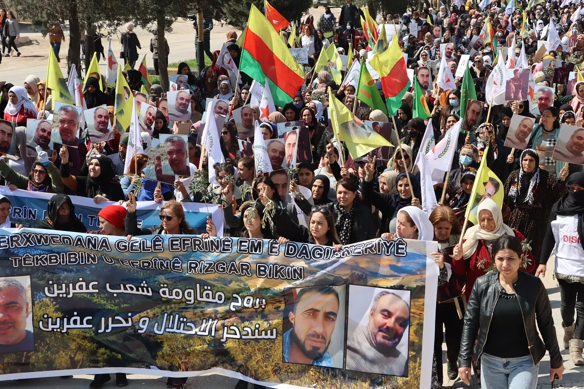 ​​​​​​​Thousands of Qamishlo Canton' people stand in solidarity with Janders people