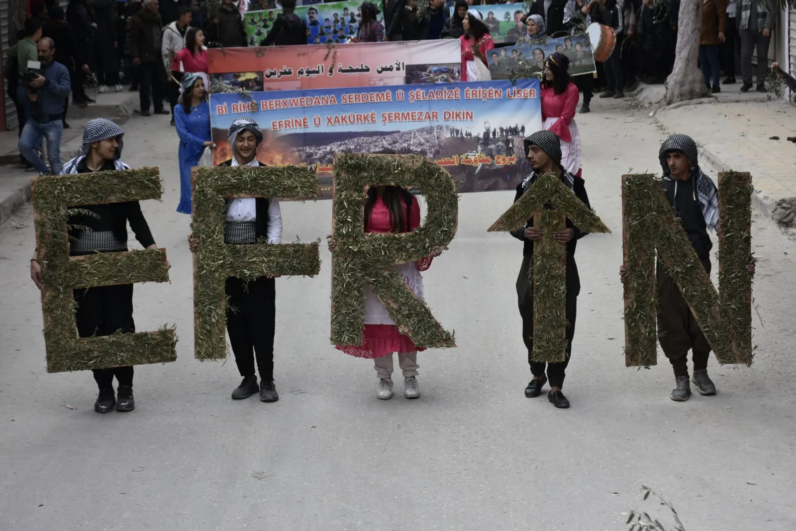 During demonstration in Aleppo.. people of Afrin: its liberation to be by people themselves
