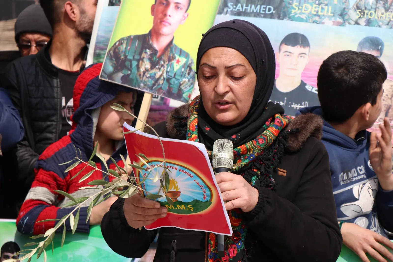 During demonstration in Aleppo.. people of Afrin: its liberation to be by people themselves