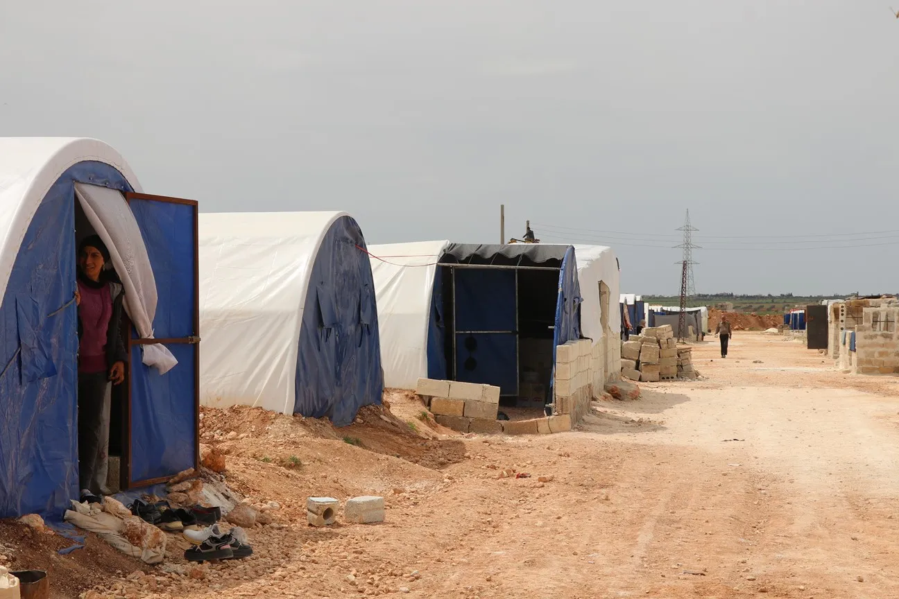 Those affected by earthquake: Blockade increases our suffering