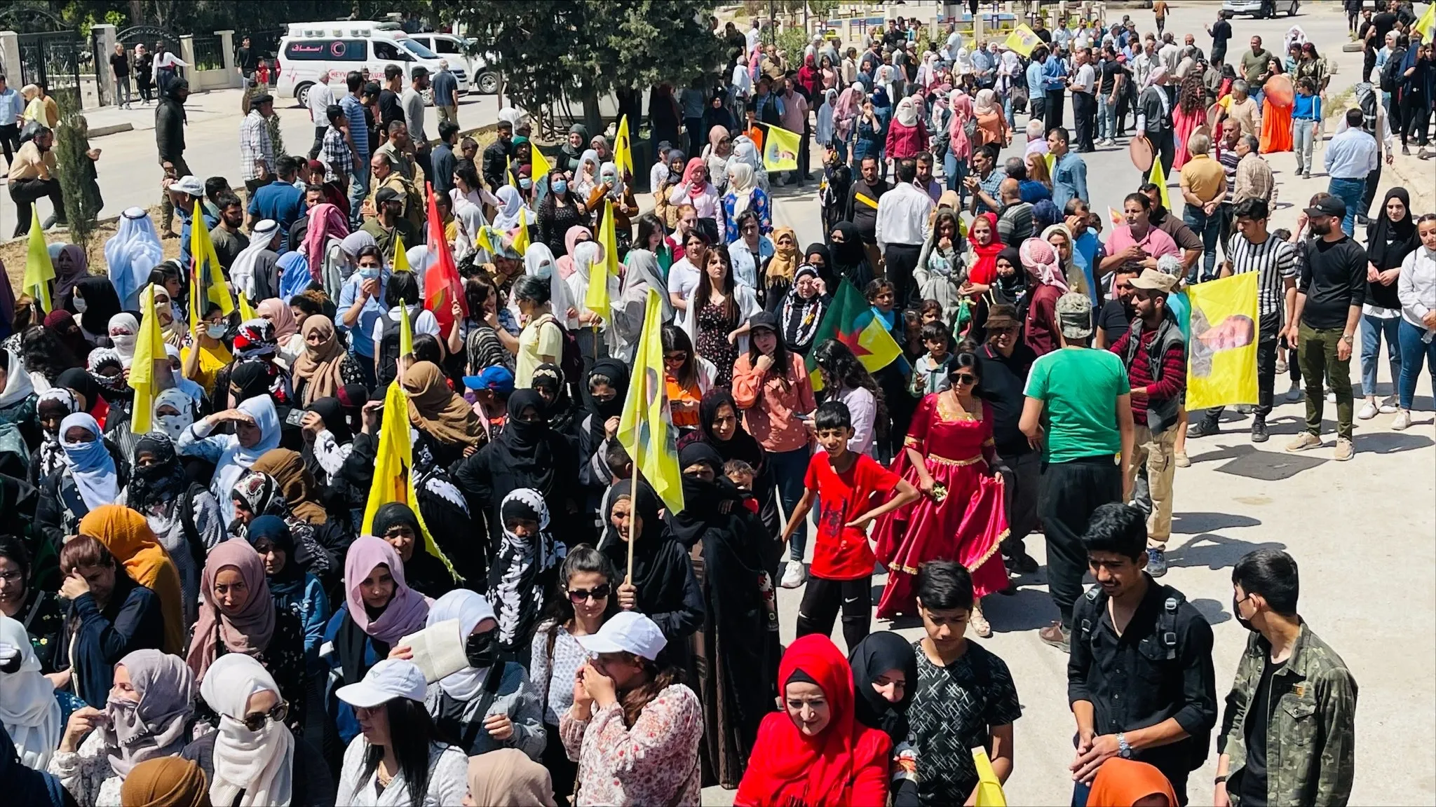 Tens of thousands of Jazera region' residents arrived to Qamishlo