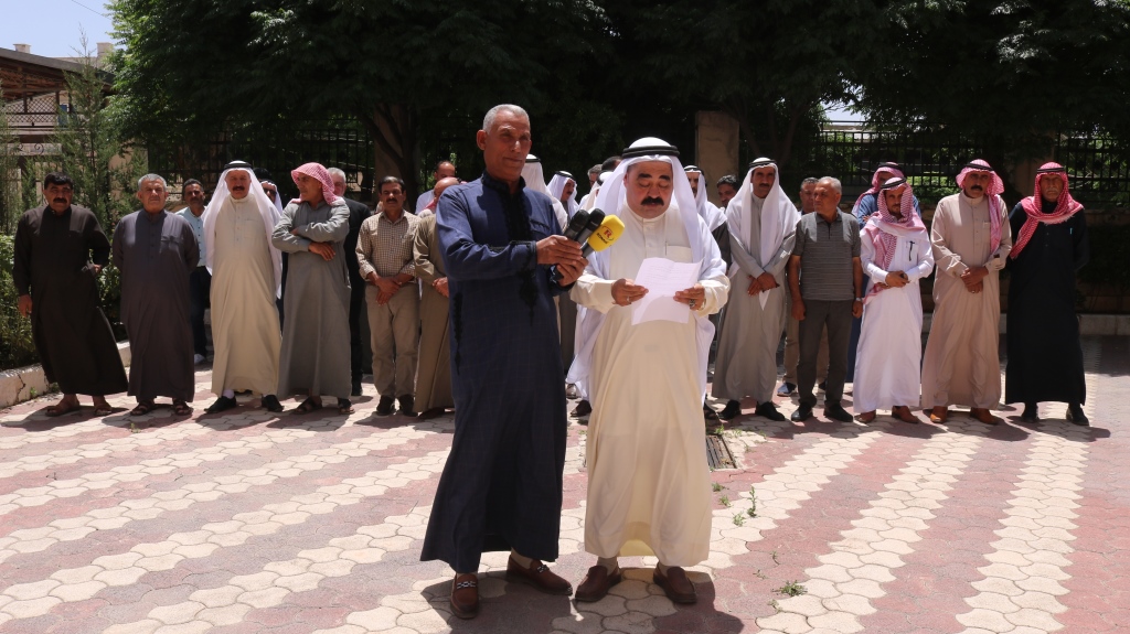 Sheikhs and notables condemn siege imposed on Makhmour camp