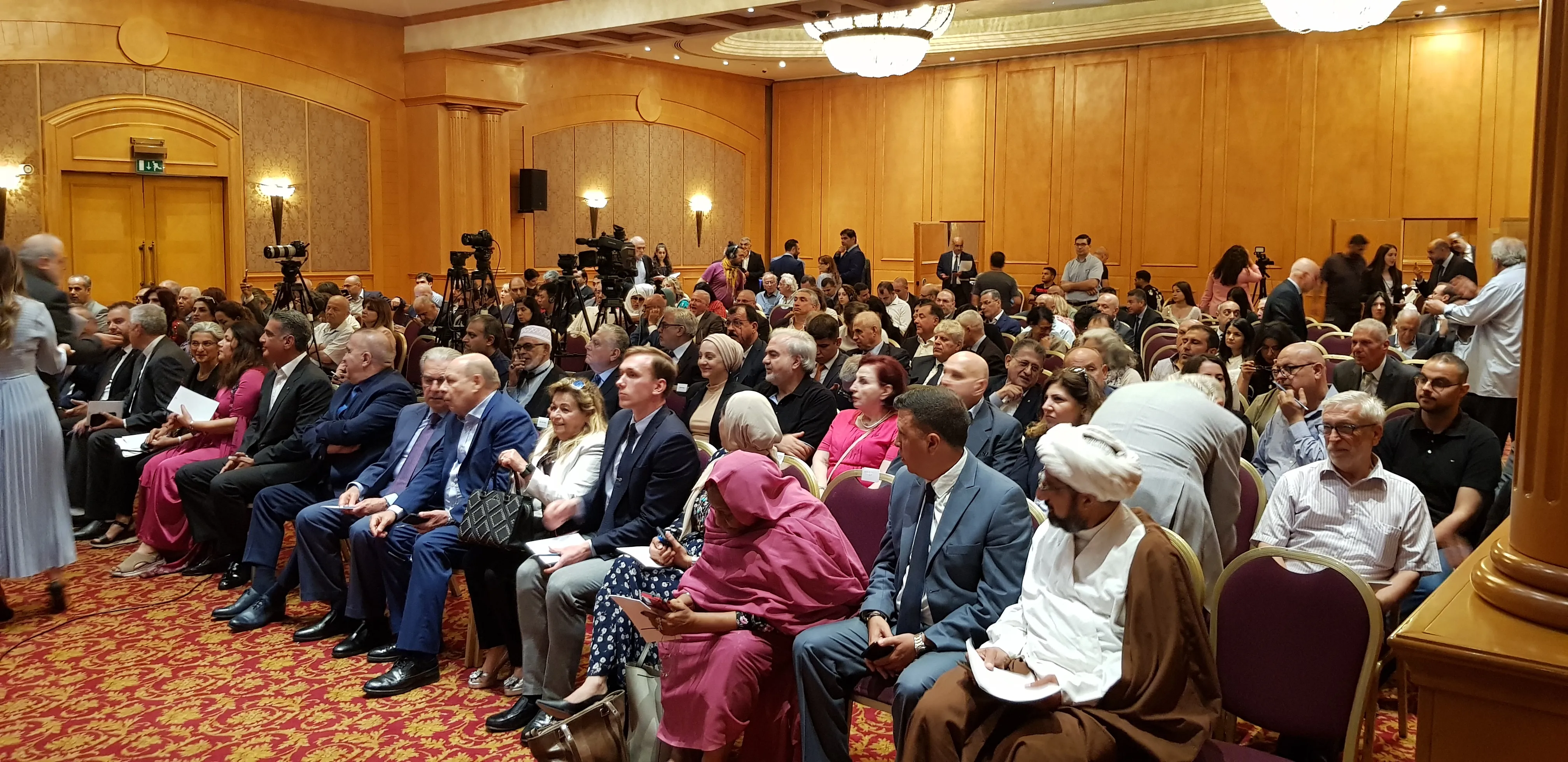 ​​​​​​"Together for a Democratic Middle East - Path to Peace" forum kicks off
