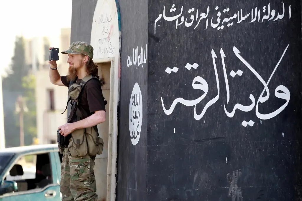 Researchers assert that international powers neglect the dangerous ISIS issue