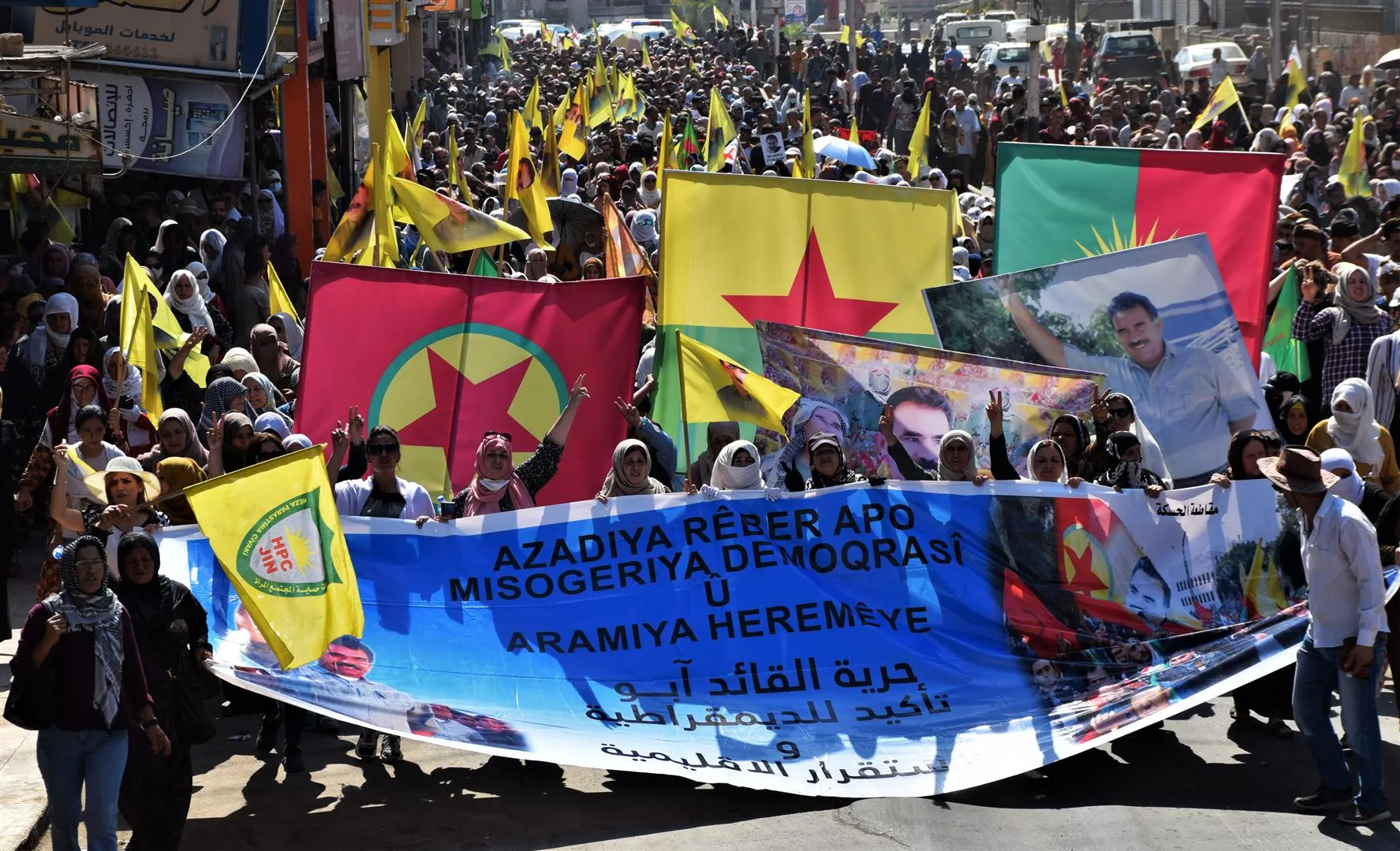 Popular discontent over threats against leader Ocalan