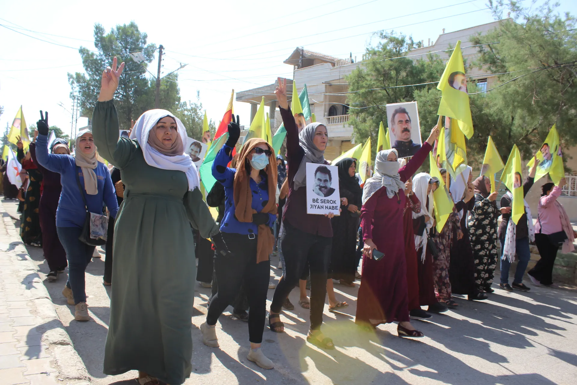 Popular discontent over threats against leader Ocalan