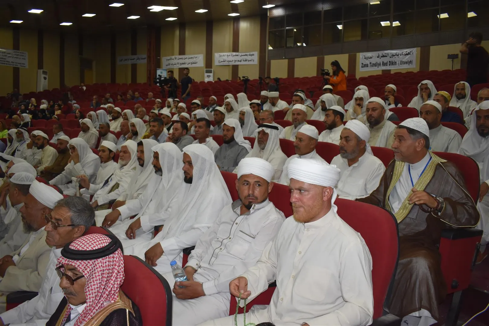 Religious sects emphasize need to consolidate unity of humanity