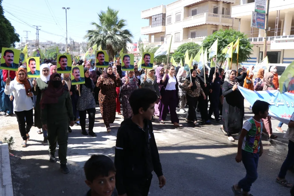 Protest in Manbij calls for escalation of struggle to achieve leader's physical freedom