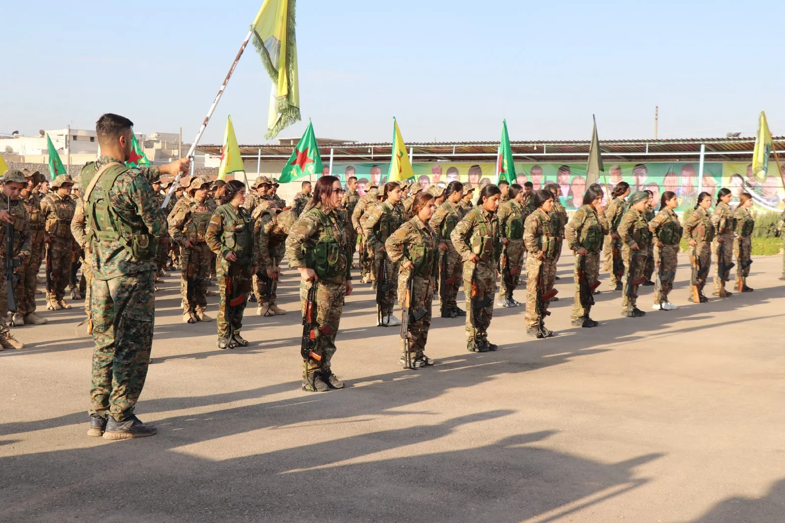 ​​​​​​​​​​​​​​Military parade commemorates 15th of August leap