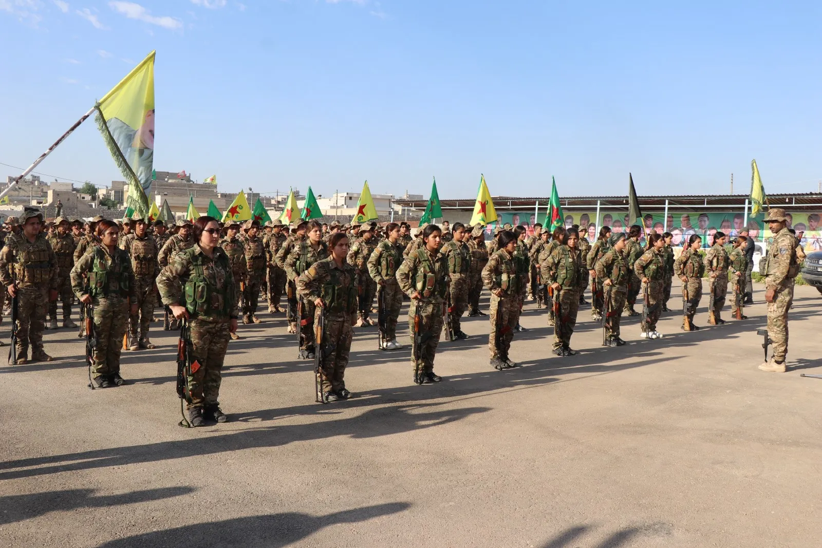 ​​​​​​​​​​​​​​Military parade commemorates 15th of August leap