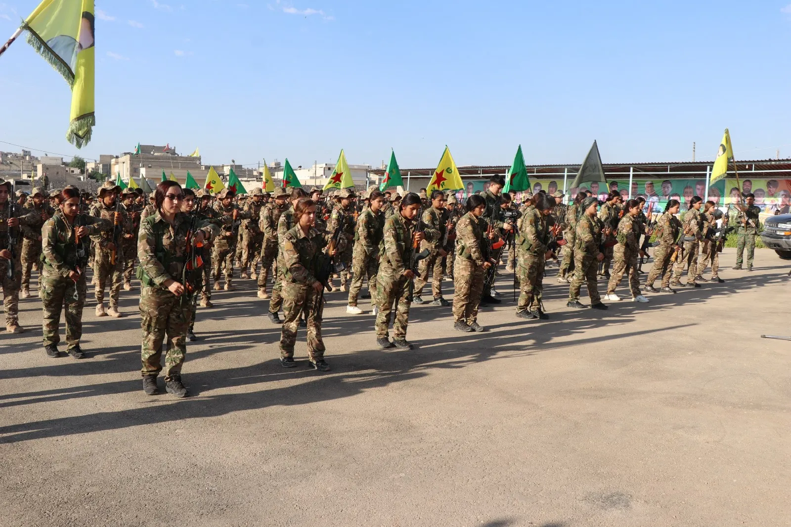​​​​​​​​​​​​​​Military parade commemorates 15th of August leap