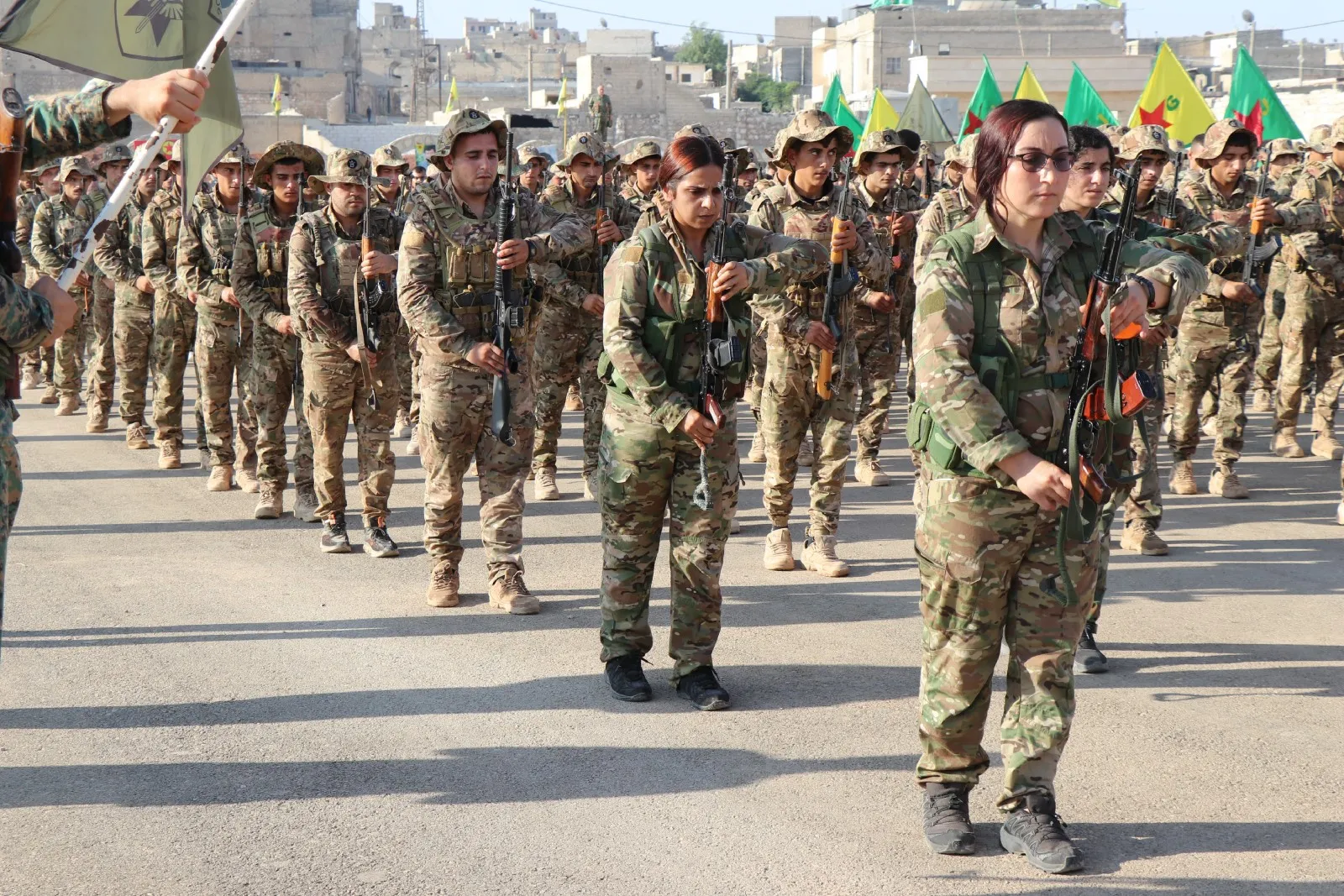 ​​​​​​​​​​​​​​Military parade commemorates 15th of August leap